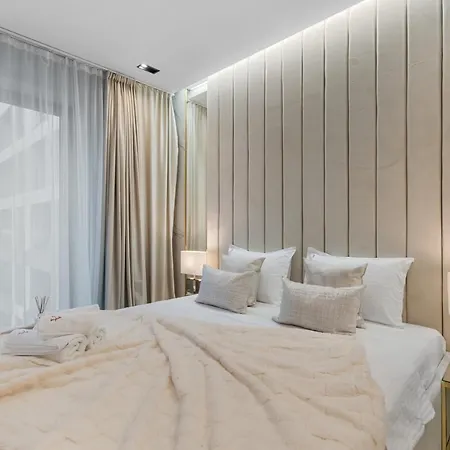 Rentforcomfort Adria In Cloud 9 *