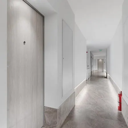 Rentforcomfort Adria In Cloud 9 Apartment *